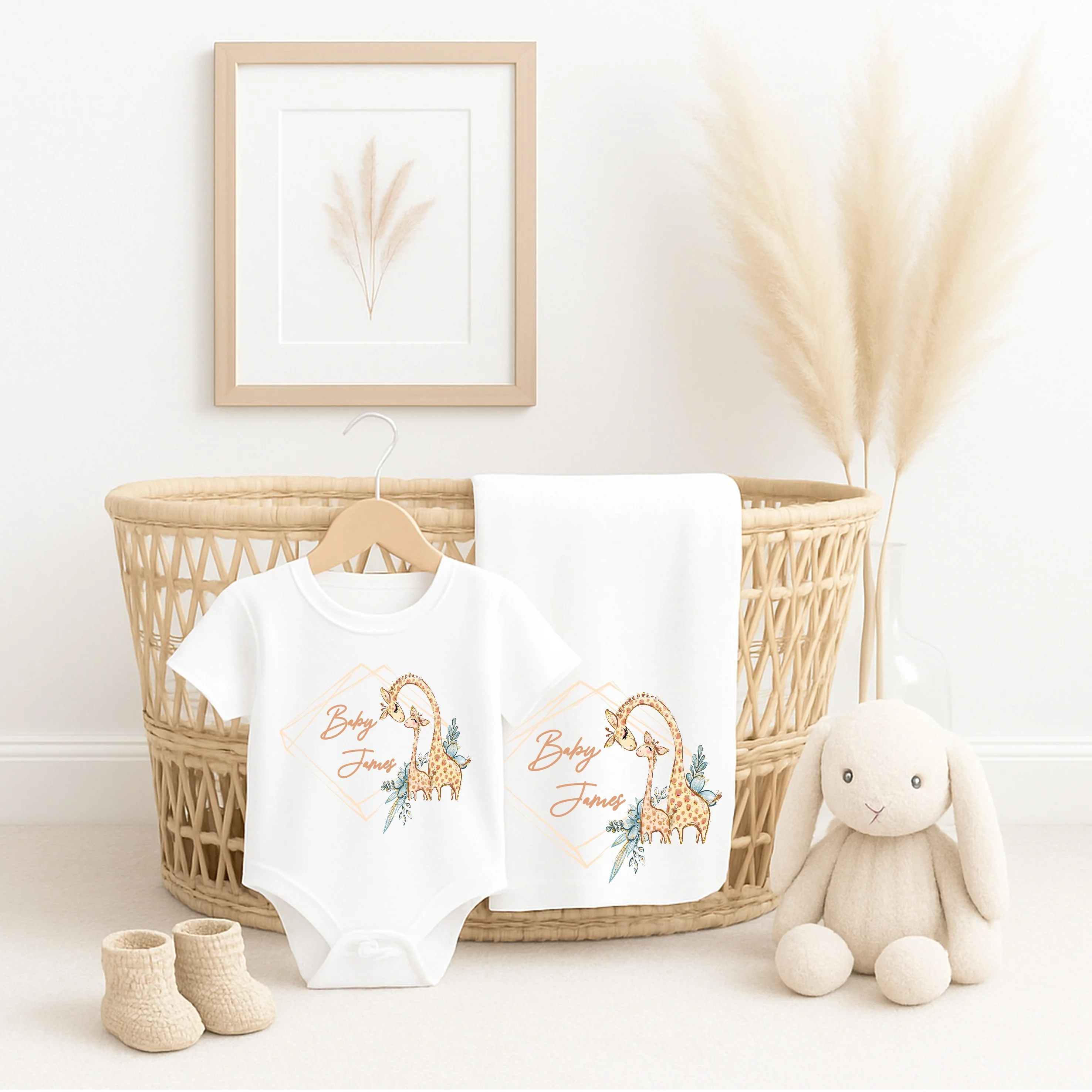 Personalied Giraffe Wreath Baby Vest & Blanket Gift Set - Image 2