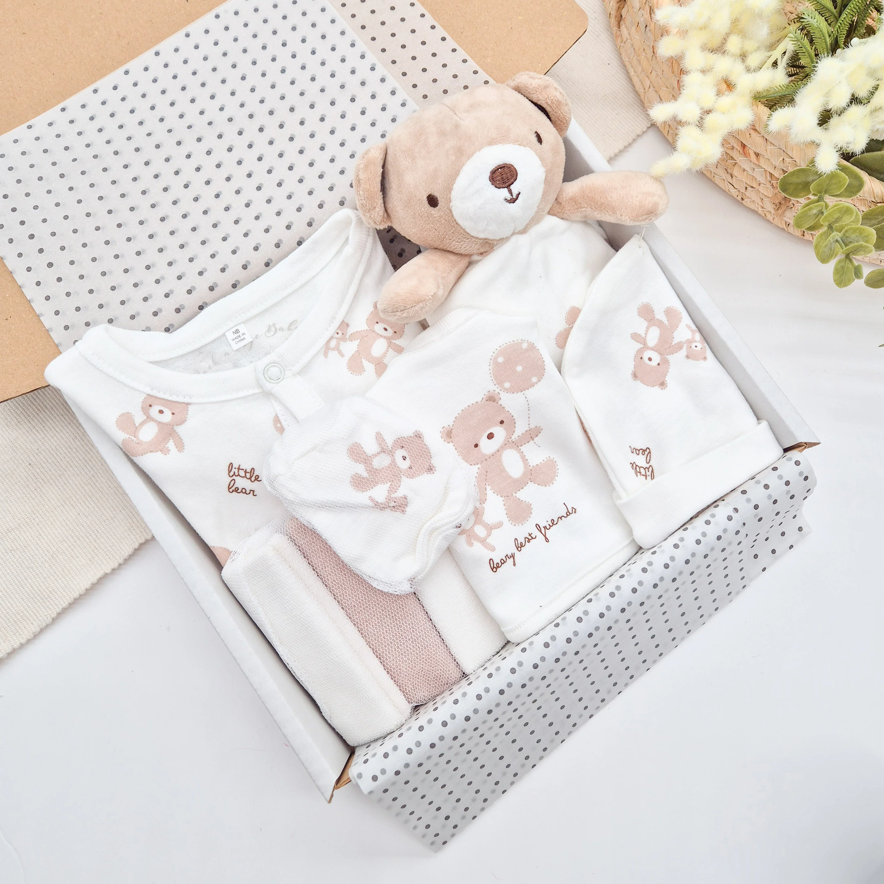 Unisex Little Bears Gift Hamper
