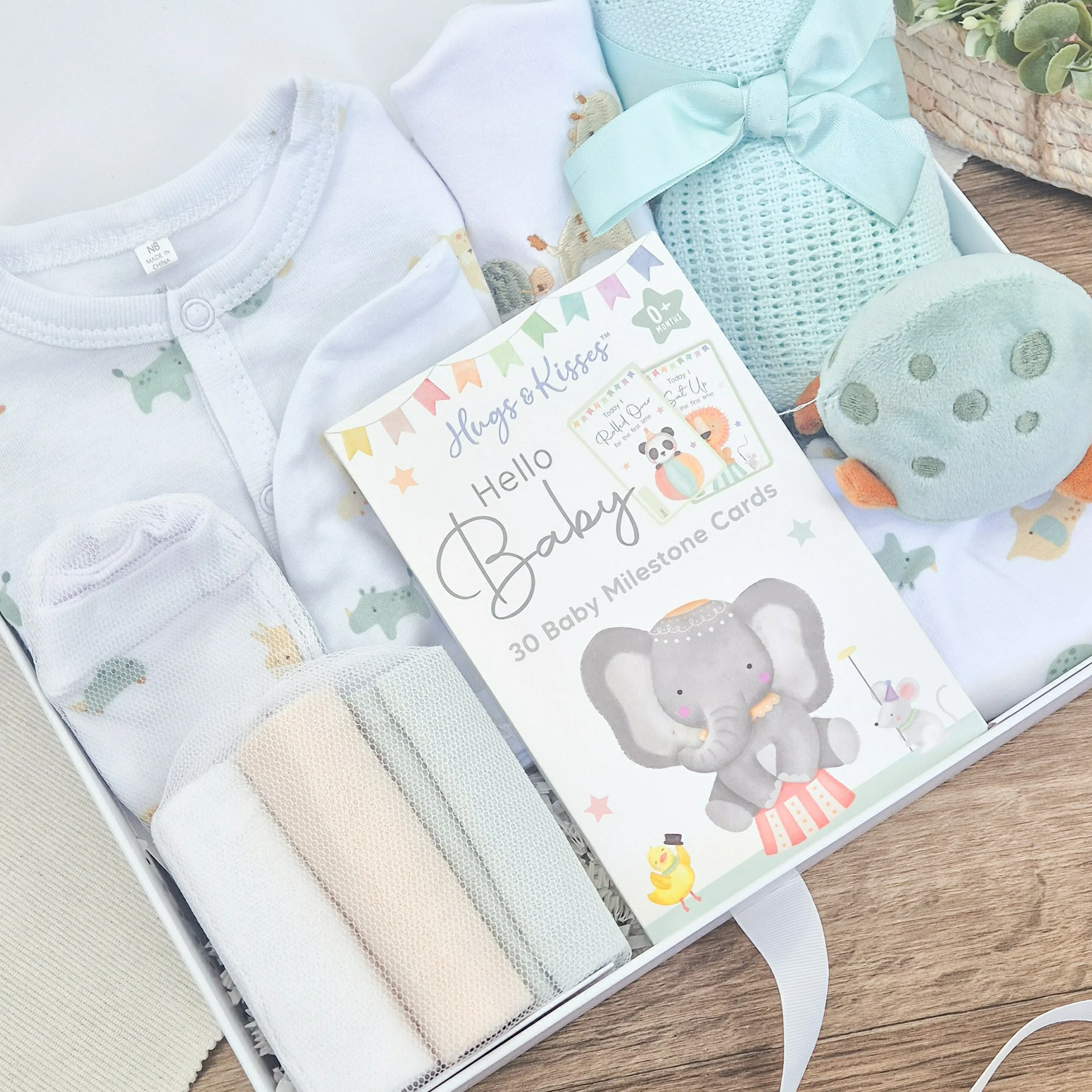 Unisex Luxury Gift Hamper Set - Image 2